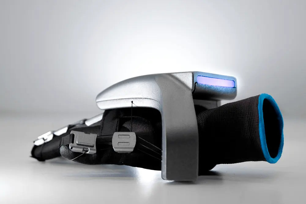 MetaNexusXR showcases SenseGlove Nova and bHaptics for realistic XR haptic interaction. | MetaNexusXR