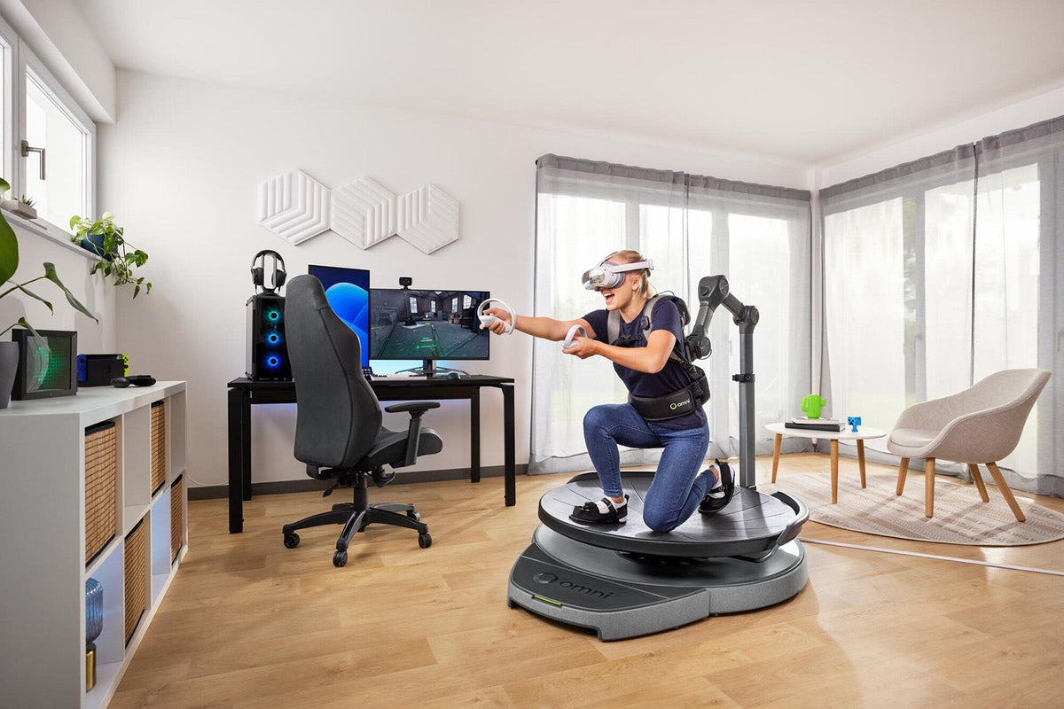 VR Treadmill – Complete Omnidirectional System with Headset and Controllers – vr treadmill – photo 4 of 10